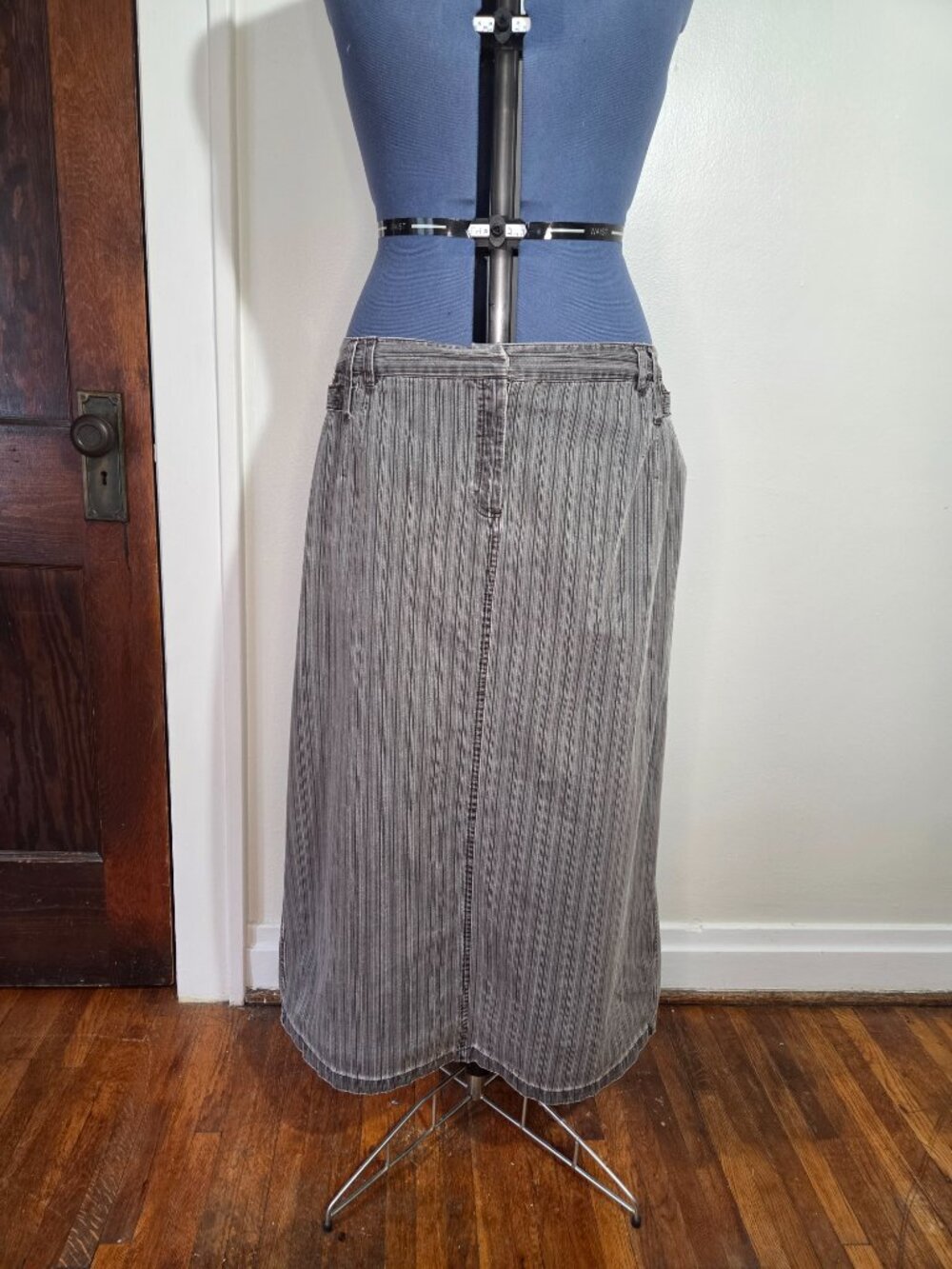 Cato Vintage 90’s Grey Stripe Cotton Midi Denim Skirt with Pockets